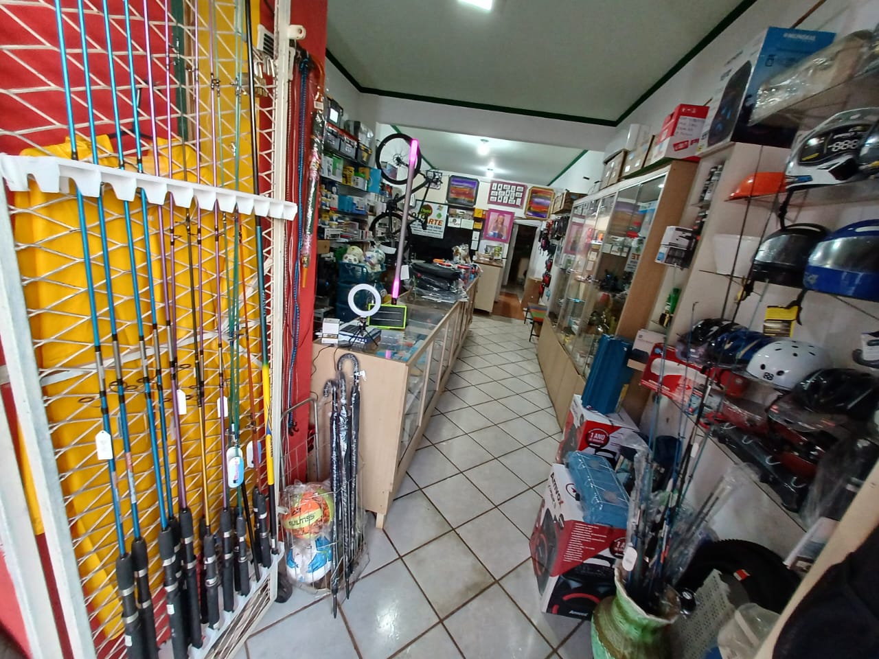 Bancada de atendimento na loja